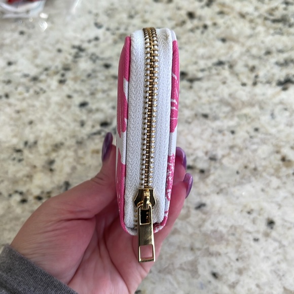 NWOT pink hearts wallet 7.5” x 4” - Picture 3 of 6